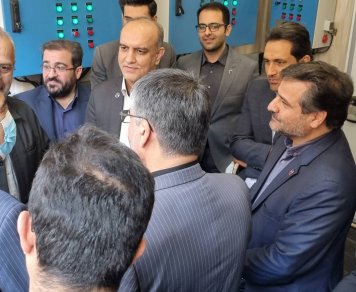 بازدید استاندار قم از مرکز پلاسما درمان
